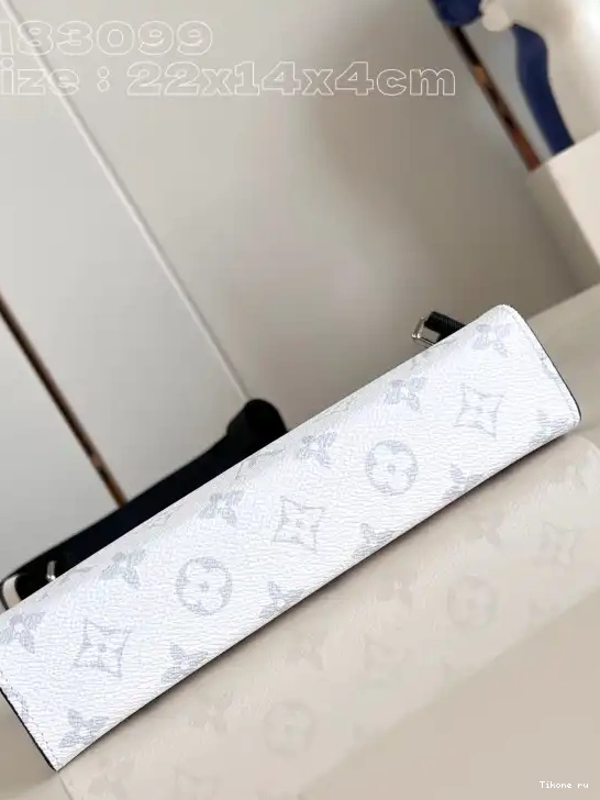 Cheap LOUIS VUITTON Wearable Wallet -22*14.5*4.5CM Gaston 0706